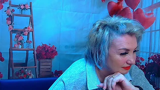 RenataDaster online show from April 2026 05:17:02 PM