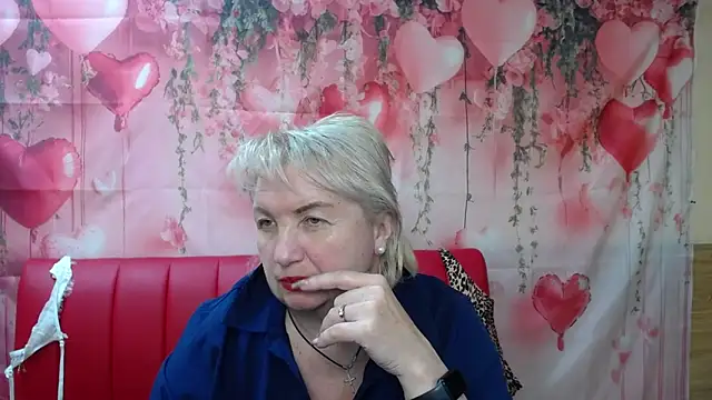 Snapshot of RenataDaster chatting on May 2026 11:11:01 PM RenataDaster online show from May 2026 11:11:01 PM