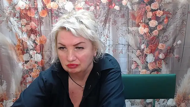 Snapshot of RenataDaster chatting on March 2026 05:08:02 AM RenataDaster online show from March 2026 05:08:02 AM