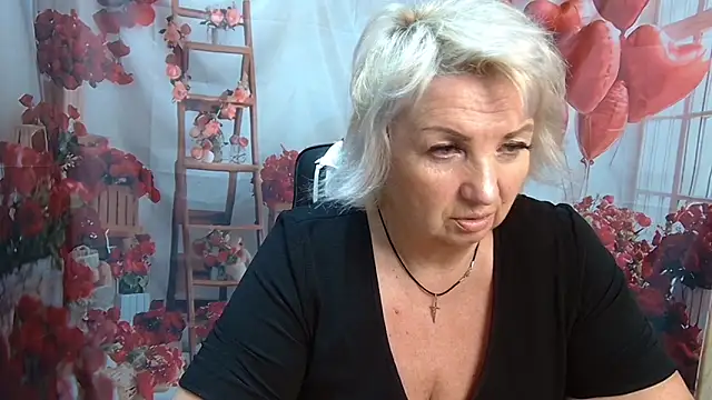 Snapshot of RenataDaster chatting on May 2026 12:48:02 PM RenataDaster online show from May 2026 12:48:02 PM