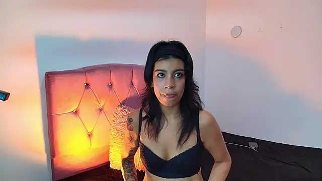 Kalyra 17 online show from March 2026 11:49:01 AM