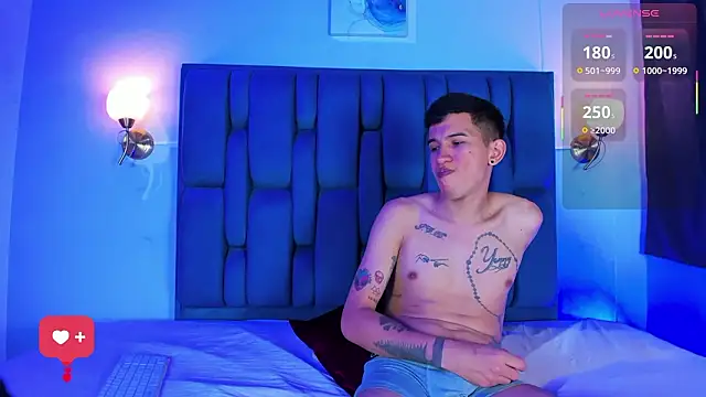 Snapshot of Bria_James chatting on February 2026 12:04:02 PM Bria James online show from February 2026 12:04:02 PM