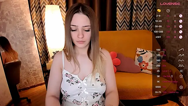 cherrykississ online show from April 2026 02:35:01 AM