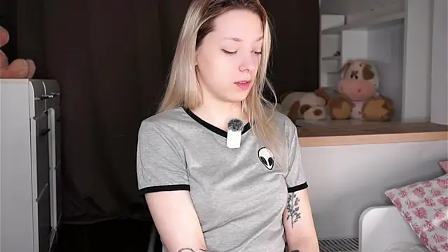 LeeryWonder online show from April 2026 01:54:02 AM