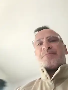 bobo672 online show from April 2026 06:15:02 AM