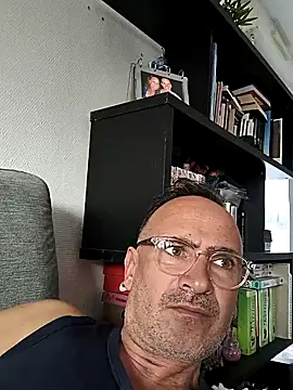 bobo672 online show from March 2026 06:58:02 AM