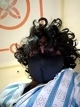 sanem4697 online show from March 2026 06:04:02 PM