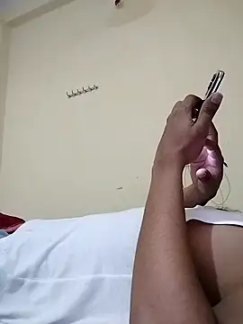 sanem4697 online show from March 2026 05:48:01 PM