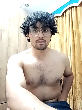 Snapshot of Apolo_Men chatting on February 2026 04:45:01 AM Apolo Men online show from February 2026 04:45:01 AM