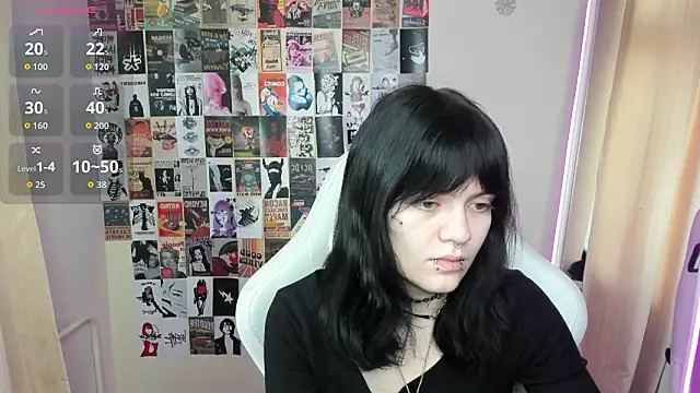 Snapshot of Emma_Darkkk chatting on February 2026 02:40:02 AM Emma Darkkk online show from February 2026 02:40:02 AM