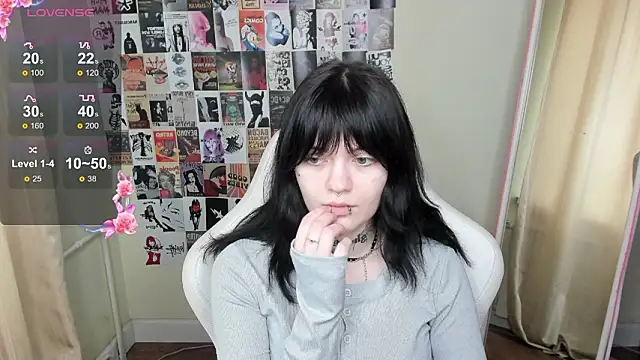 Snapshot of Emma_Darkkk chatting on February 2026 05:49:01 AM Emma Darkkk online show from February 2026 05:49:01 AM