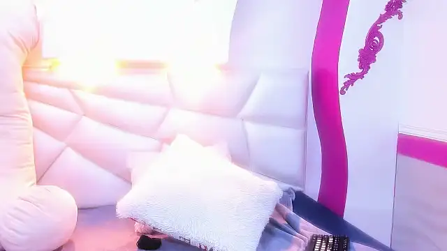 Keiry Paloma online show from April 2026 08:27:01 PM