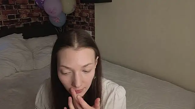 Lollyops online show from March 2026 02:18:01 AM