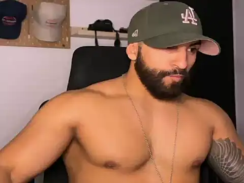 Snapshot of SamDornan51 chatting on February 2026 12:51:02 AM SamDornan51 online show from February 2026 12:51:02 AM