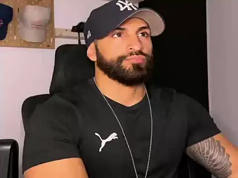 Snapshot of SamDornan51 chatting on February 2026 03:08:01 AM SamDornan51 online show from February 2026 03:08:01 AM