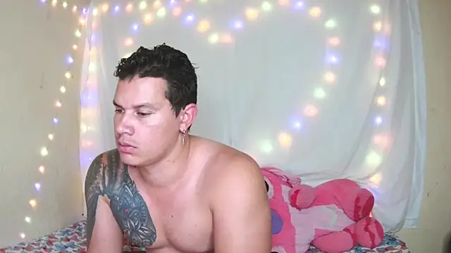 Eternalfuego online show from April 2026 04:59:01 AM