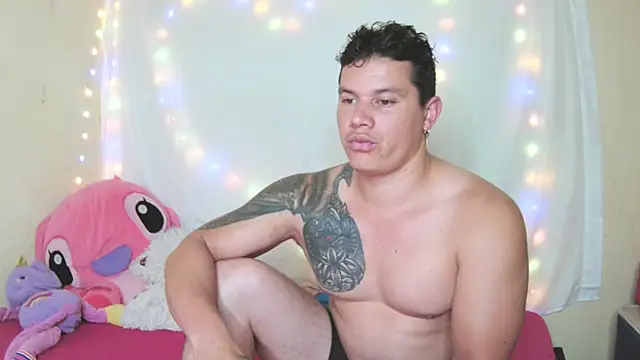 Eternalfuego online show from April 2026 03:47:01 AM