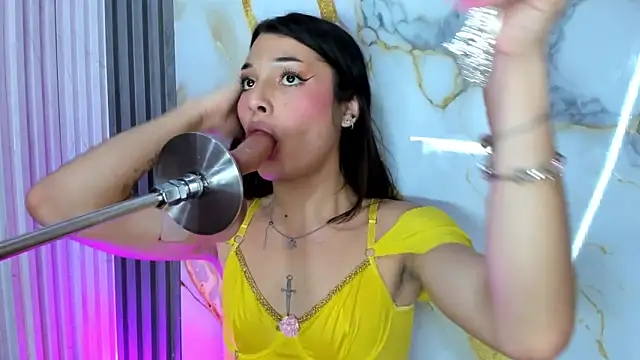 mlucreciasucker303av online show from February 2026 07:24:01 PM