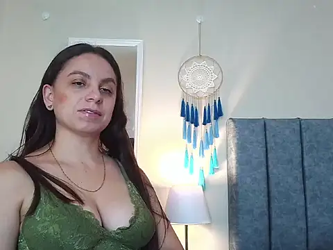 NatalyGuzman26 online show from April 2026 11:28:02 AM