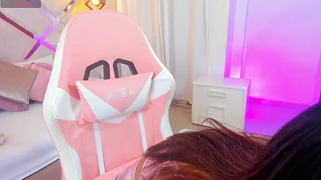 karlaa megan online show from February 2026 09:56:01 PM