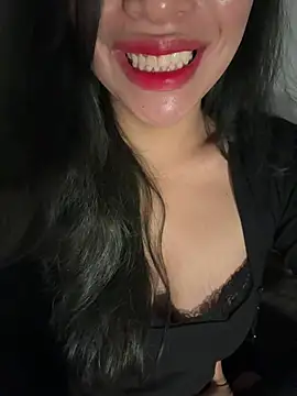 Snapshot of QuynhAnh_2k1 chatting on February 2026 09:45:01 PM QuynhAnh 2k1 online show from February 2026 09:45:01 PM