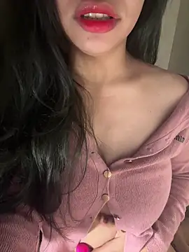 Snapshot of QuynhAnh_2k1 chatting on February 2026 05:48:01 PM QuynhAnh 2k1 online show from February 2026 05:48:01 PM