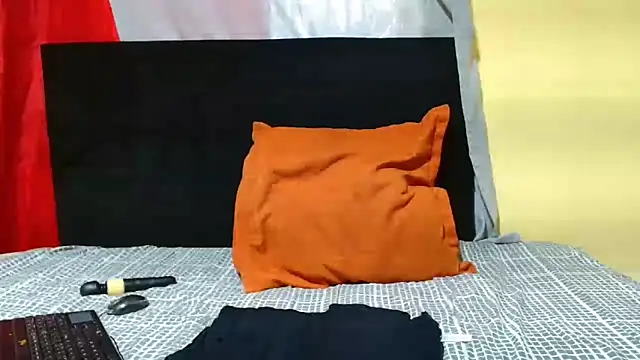 JinglynJuicy22 online show from February 2026 07:41:02 AM