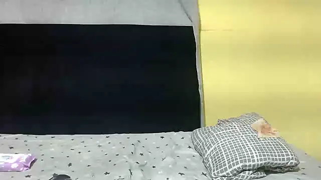 JinglynJuicy22 online show from February 2026 08:20:01 PM