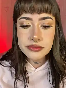 Snapshot of Tamara_uwu chatting on June 2026 08:25:02 PM Tamara uwu online show from June 2026 08:25:02 PM