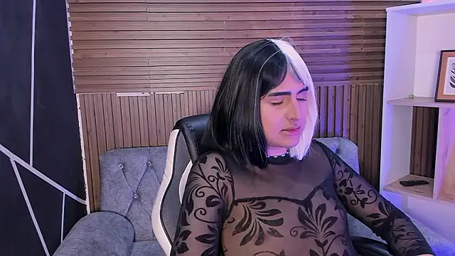 Snapshot of noahWolff_ chatting on March 2026 05:08:02 AM noahWolff online show from March 2026 05:08:02 AM