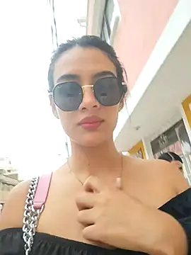 cynliu online show from May 2026 10:24:01 PM