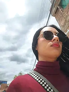 cynliu online show from April 2026 04:32:01 PM