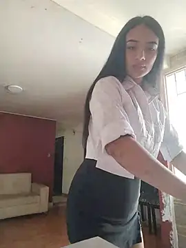 cynliu online show from May 2026 06:05:01 PM