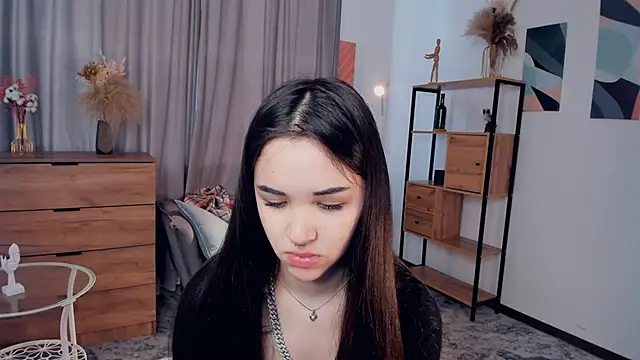 AvantgardAlone online show from February 2026 10:33:01 AM