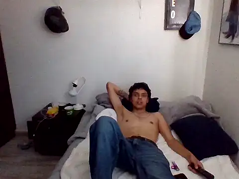 polixteo online show from February 2026 08:44:01 PM