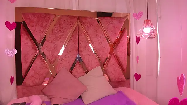 shantal cooper  online show from February 2026 07:36:01 PM