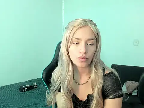 Snapshot of Megan_Blue_ chatting on February 2026 04:26:01 PM Megan Blue online show from February 2026 04:26:01 PM