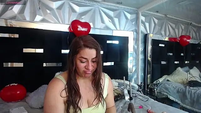 Snapshot of Alison-mar chatting on February 2026 07:58:01 PM Alison-mar online show from February 2026 07:58:01 PM