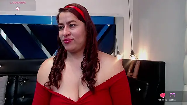 Alison-mar online show from June 2026 07:30:01 PM