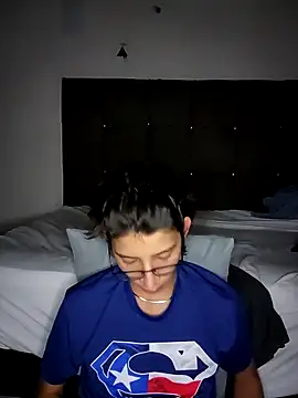 Snapshot of SolRakOF chatting on February 2026 01:26:02 AM SolRakOF online show from February 2026 01:26:02 AM