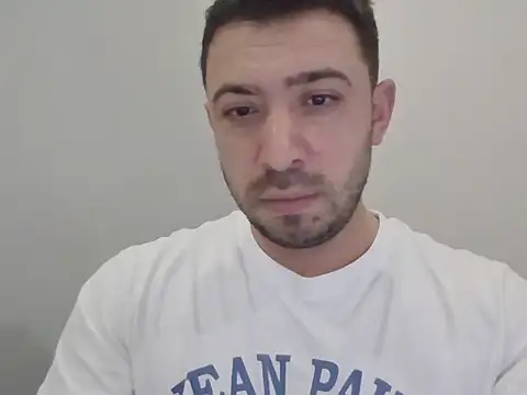 Snapshot of hessds34 chatting on February 2026 06:48:02 PM hessds34 online show from February 2026 06:48:02 PM