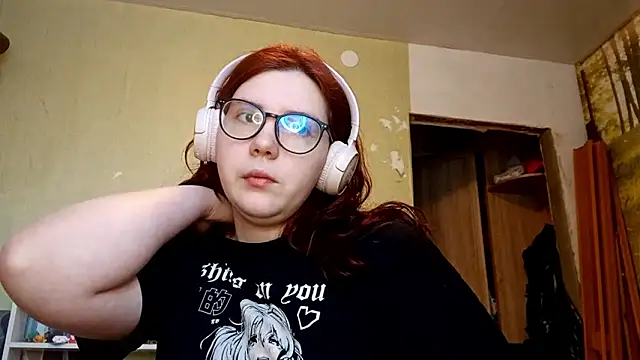 Snapshot of VannessaDillenbeck chatting on February 2026 07:26:02 AM VannessaDillenbeck online show from February 2026 07:26:02 AM