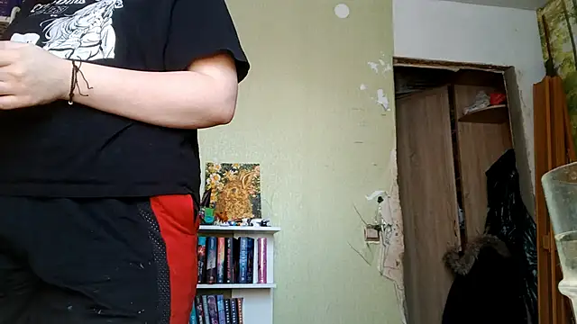 Snapshot of VannessaDillenbeck chatting on February 2026 07:17:02 AM VannessaDillenbeck online show from February 2026 07:17:02 AM