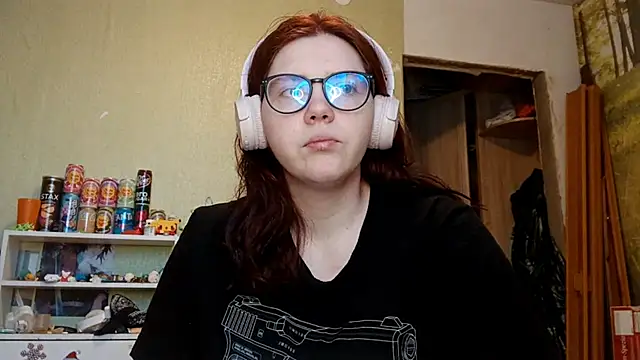 Snapshot of VannessaDillenbeck chatting on February 2026 06:51:01 AM VannessaDillenbeck online show from February 2026 06:51:01 AM