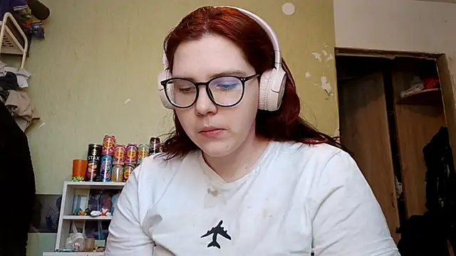 Snapshot of VannessaDillenbeck chatting on February 2026 09:30:01 AM VannessaDillenbeck online show from February 2026 09:30:01 AM