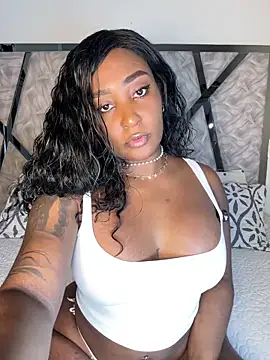 Snapshot of Denise_wolfe21 chatting on February 2026 06:51:01 PM Denise wolfe21 online show from February 2026 06:51:01 PM