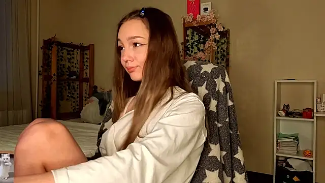 HoneyComfy online show from February 2026 11:18:01 AM