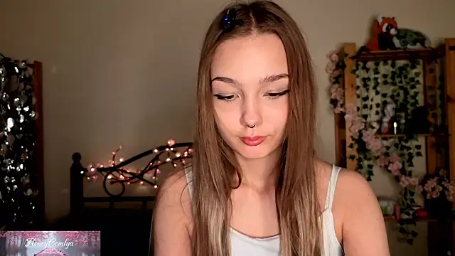 HoneyComfy online show from May 2026 02:24:02 PM