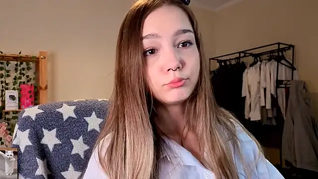 HoneyComfy online show from April 2026 02:07:02 PM