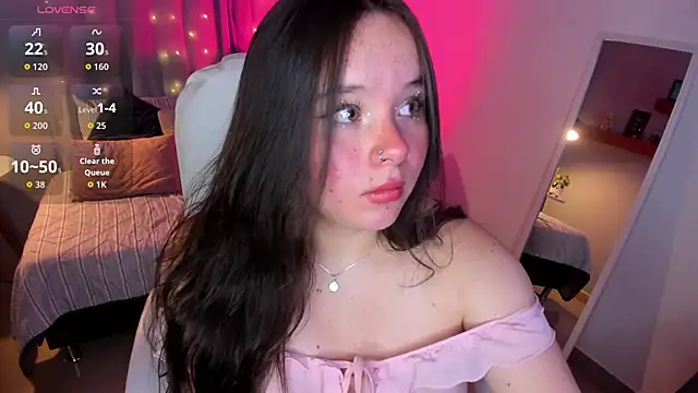 Raven sweeteyes online show from May 2026 01:47:02 PM